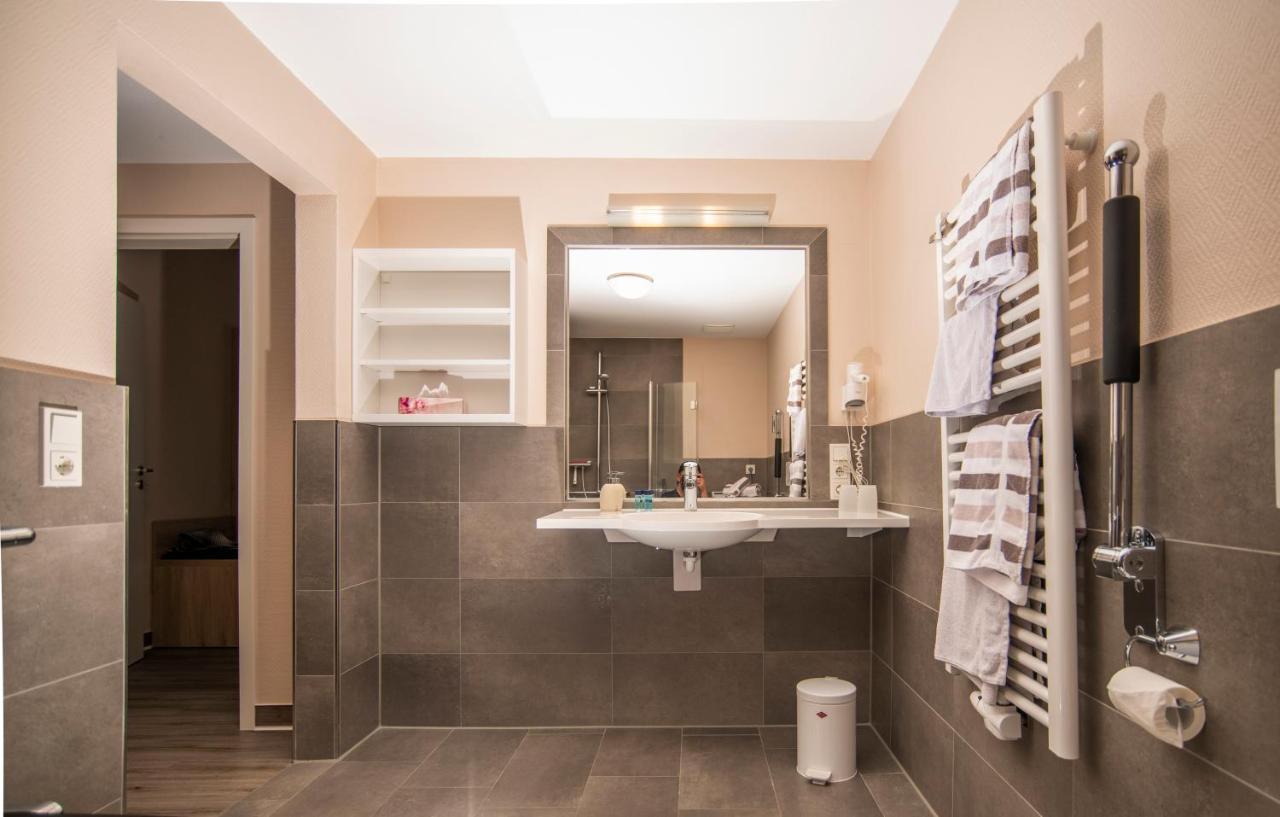Hotel Garni Zur Alten Post Lembruch Ngoại thất bức ảnh