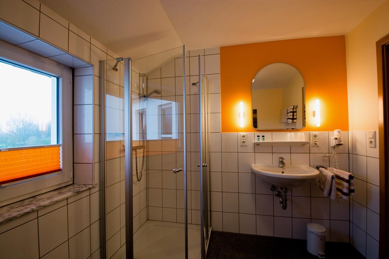 Hotel Garni Zur Alten Post Lembruch Ngoại thất bức ảnh